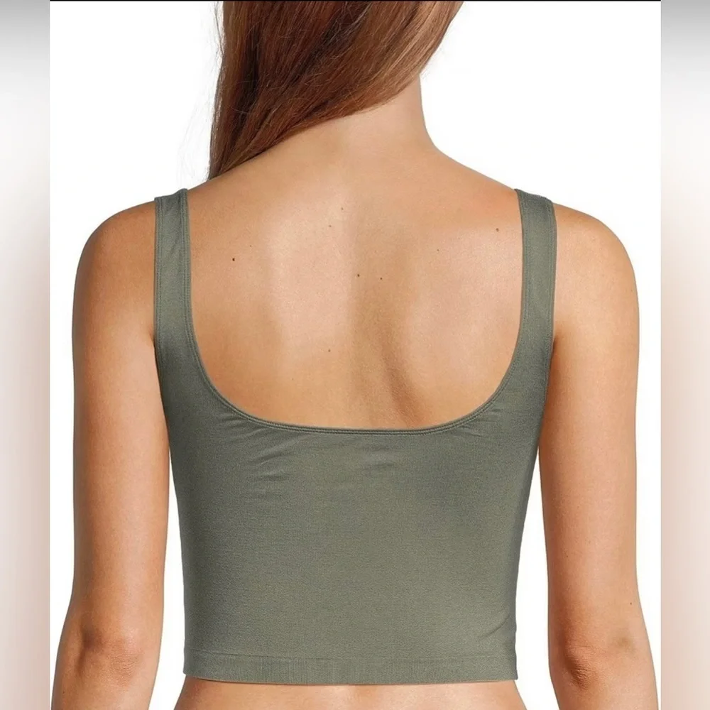 NWT. $20R Free People Scoop Neck Crop Top. M/L